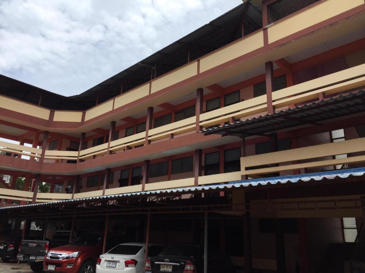 Sataya Apartment Maha Sarakham Buitenkant foto