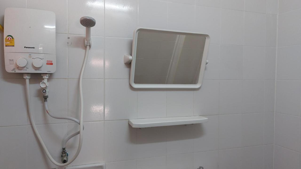 Sataya Apartment Maha Sarakham Buitenkant foto