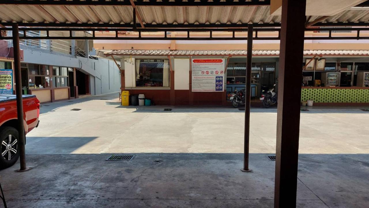 Sataya Apartment Maha Sarakham Buitenkant foto