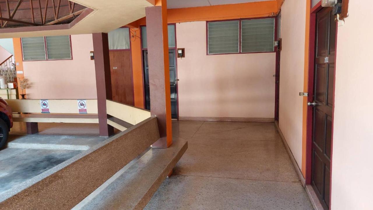 Sataya Apartment Maha Sarakham Buitenkant foto