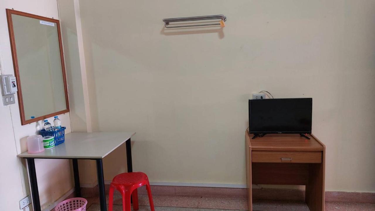 Sataya Apartment Maha Sarakham Buitenkant foto