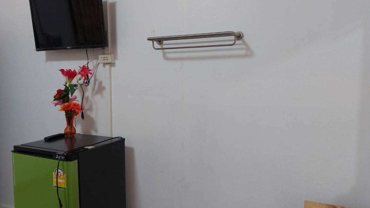 Sataya Apartment Maha Sarakham Buitenkant foto