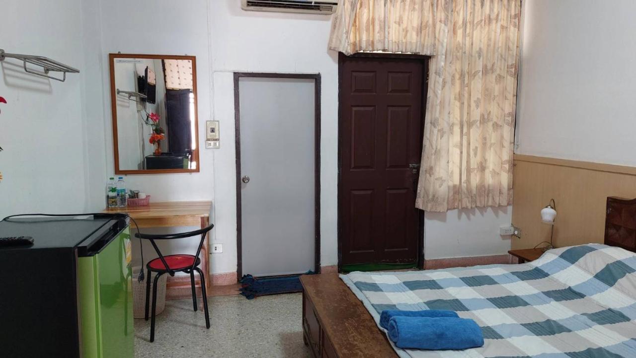 Sataya Apartment Maha Sarakham Buitenkant foto