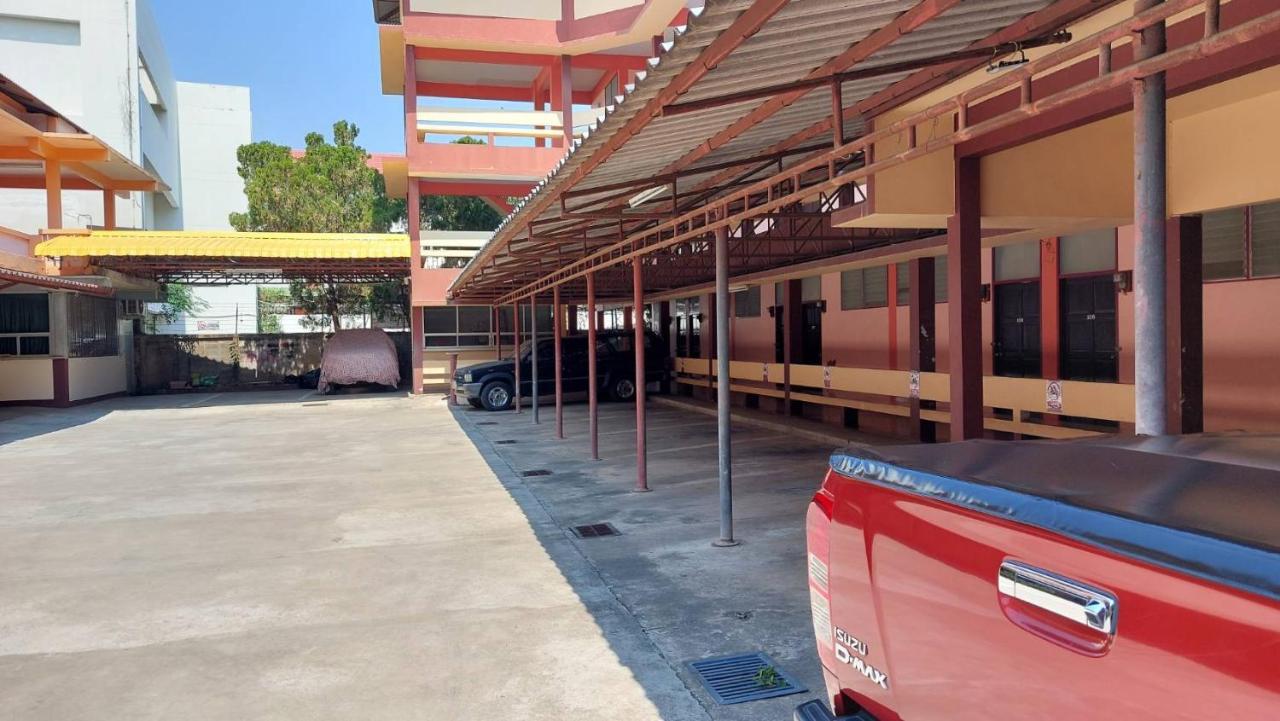 Sataya Apartment Maha Sarakham Buitenkant foto