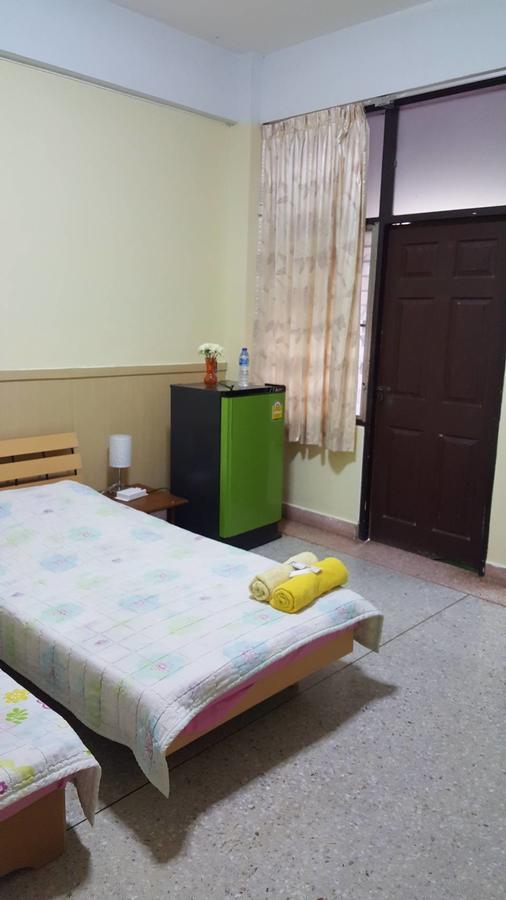 Sataya Apartment Maha Sarakham Buitenkant foto