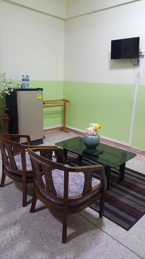 Sataya Apartment Maha Sarakham Buitenkant foto